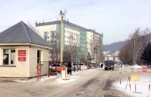 Ресбольницу обязали пропускать на территорию больничного городка машины инвалидов