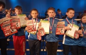 Спортсмены из Горного Алтая успешно выступили на турнире по кикбоксингу в Бийске