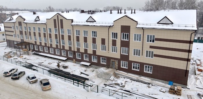 В Майме завершается строительство районной больницы