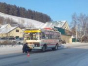 Нетрезвый житель Кызыл-Озека свалился прямо под колеса автобуса