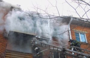 В четырехэтажном доме по ул. Северной произошел пожар
