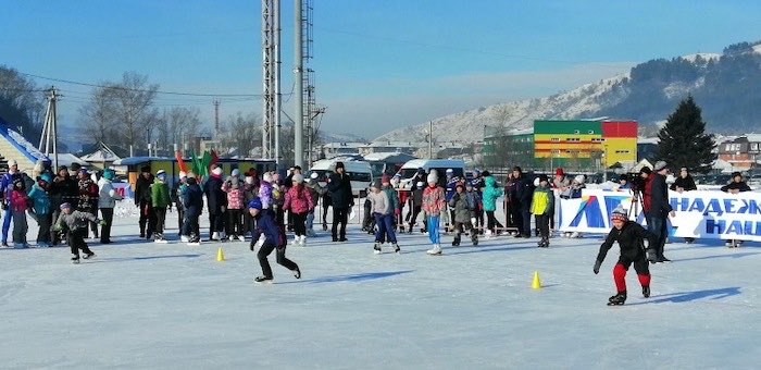 В Горно-Алтайске подведены итоги соревнований «Лед надежды нашей»