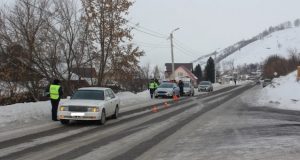 В Кызыл-Озеке ребенок выбежал на дорогу и попал под машину