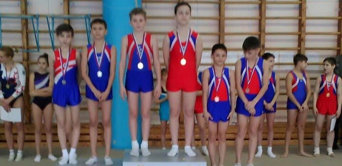 Спортсмены из Горно-Алтайска завоевали бронзу в первенстве по прыжкам на батуте