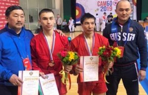 Два алтайских спортсмена стали чемпионами России по боевому самбо