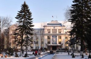 Бердников пожелал новому руководителю региона победы на выборах