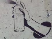 Подростка, написавшего признание в любви на стелах Мемориала Славы, обвиняют в вандализме