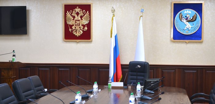 Александр Бердников ушел в отставку