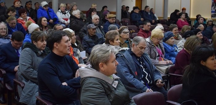 В Горно-Алтайске проходят встречи руководителей города с жителями микрорайонов