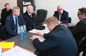 Александр Бердников провел рабочее совещание по строительству майминской районной больницы