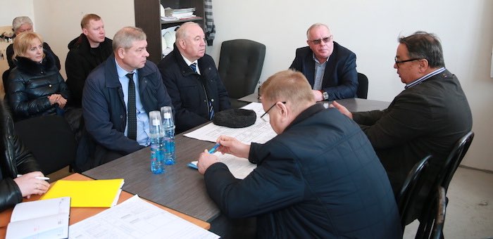 Александр Бердников провел рабочее совещание по строительству майминской районной больницы