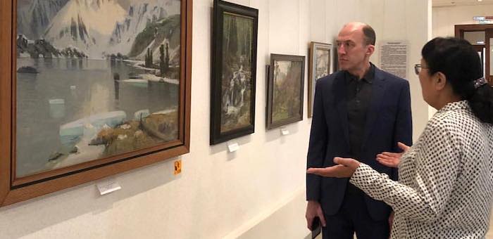 Осмотрел музей и городской парк: как новый руководитель региона провел выходные