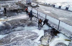 Талые воды подтопили Теньгу
