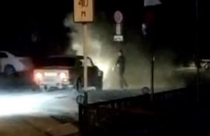 Автомобильная погоня и «разборка» под окнами полиции: мужчины не поделили ведро с арматурой