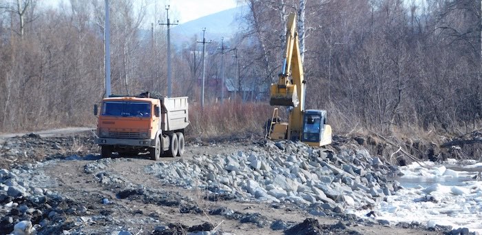 На острове Пихтовом завершено берегоукрепление