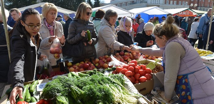 На сельхозярмарке продали 11 тонн мяса и 4 тонны овощей