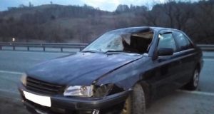 В районе аэропорта под колесами автомобиля погиб пешеход