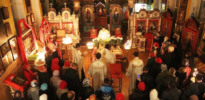 Православные празднуют Воскресение Христово