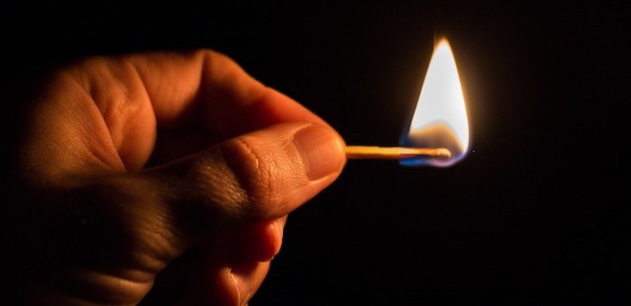 Житель Яконура поджег жену, несчастная погибла