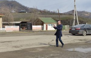 Олег Хорохордин поручил разобраться с состоянием региональных дорог