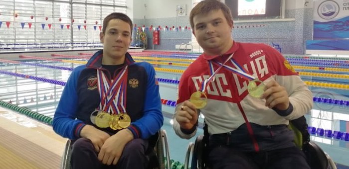Горно-алтайские студенты стали победителями чемпионата России по плаванию