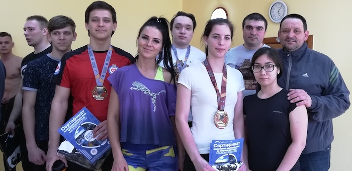 «Это была самая крутая заруба»: горно-алтайские спортсмены успешно выступили на турнире по армрестлингу