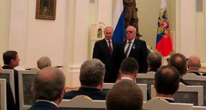Путин наградил Бердникова Орденом Почета
