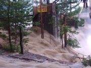 Под водой: пять лет назад в Республике Алтай случилось наводнение Под водой: пять лет назад в Республике Алтай случилось наводнение