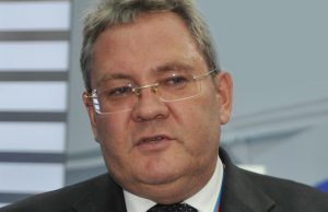 «Нужно привлекать врачей в районы и давать им жилье» «Нужно привлекать врачей в районы и давать им жилье»