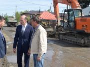 Руководитель республики проинспектировал ход работ на улице Советской в Майме