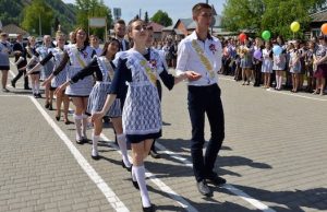 Выпускные линейки прошли в школах Выпускные линейки прошли в школах