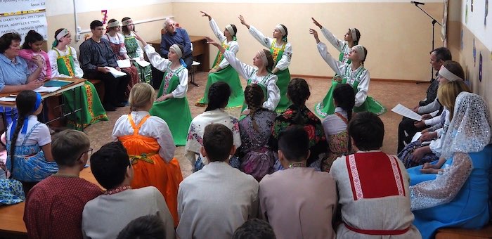В Майме прошла дискуссия «Нужна ли молодежи грамотность?»