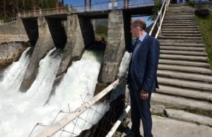 В усадьбе Чорос-Гуркина и на Чемальской ГЭС пройдет реконструкция В усадьбе Чорос-Гуркина и Чемальской ГЭС пройдет реконструкция
