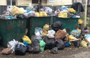 «Коммунальщик» в очередной раз оштрафовали за несвоевременный вывоз мусора