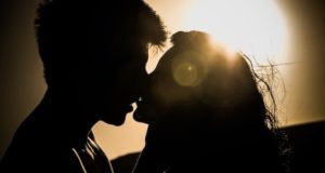 Неприятности из-за секса: 19-летний парень поплатится за связь с 15-летней девушкой Неприятности из-за секса: 19-летний парень поплатится за связь с 16-летней девушкой
