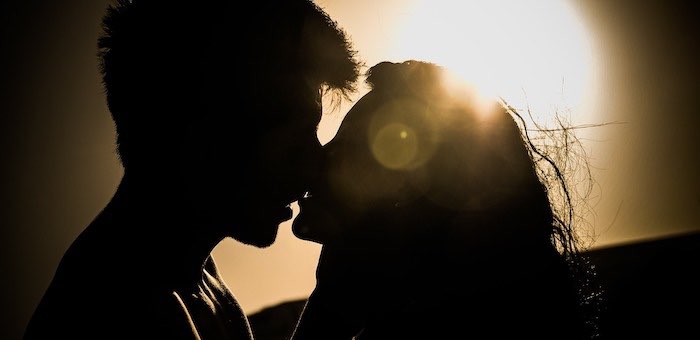 Неприятности из-за секса: 19-летний парень поплатится за связь с 15-летней девушкой