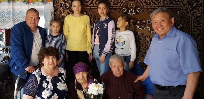 Не конфликтовать, правильно питаться и вести здоровый образ жизни: секрет долголетия бабушки из Амура