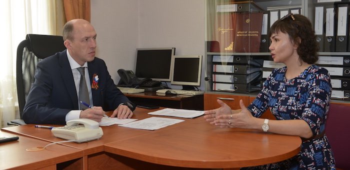 Олег Хорохордин провел первый прием граждан