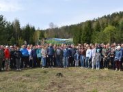 Свыше 120 человек приняли участие в посадке деревьев Свыше 120 человек приняли участие в посадке деревьев