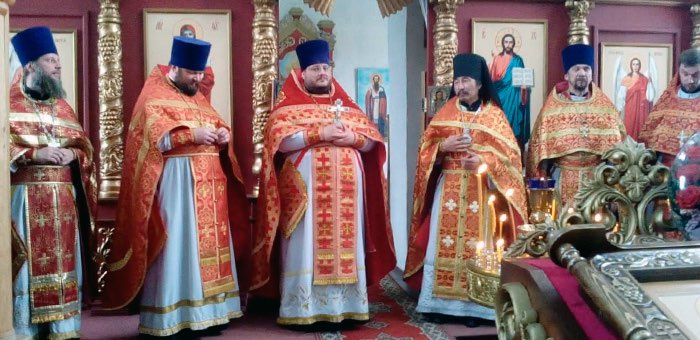 В одном из кузбасских храмов прошла литургия на алтайском языке