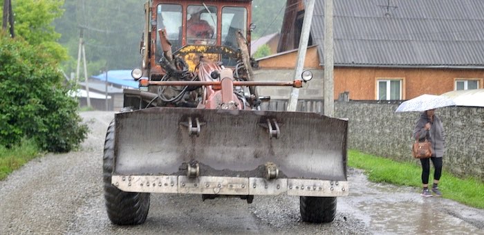 Ремонт улицы Советской в Горно-Алтайске завершат к середине августа