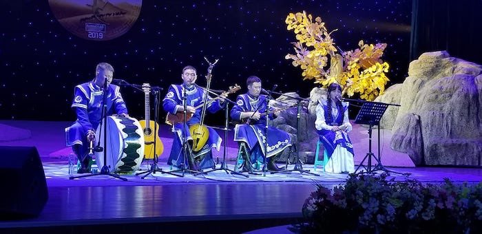 В Китае прошли гастроли группы «АлтайКай»