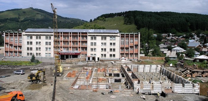 15 лет назад в Горно-Алтайске началось строительство бассейна