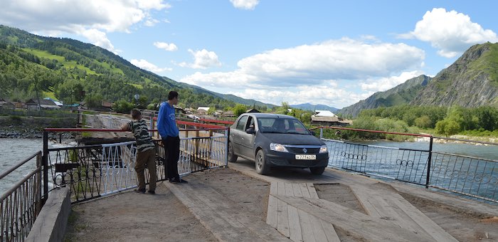 Движение по автомобильному мосту в Усть-Кумире восстановлено