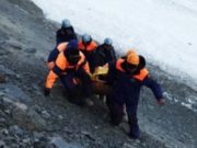 Спасатели нашли тело руководителя группы, попавшей под лавину на горе Металлург