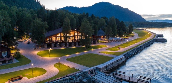 Отель на Телецком озере получил «туристический Оскар»