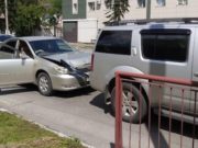 Девушка на Camry въехала в бампер Nissan Pathfinder на перекрестке возле здания МВД Девушка на Camry въехала в бампер Nissan Pathfinder на перекрестке возле здания МВД