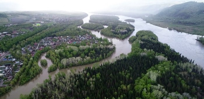 Вторая волна паводка проходит в Республике Алтай