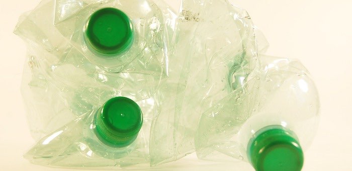 Во дворах многоквартирников появятся специальные контейнеры для пластика