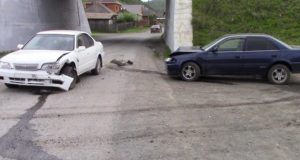 Девушка выехала на встречку и попала в больницу